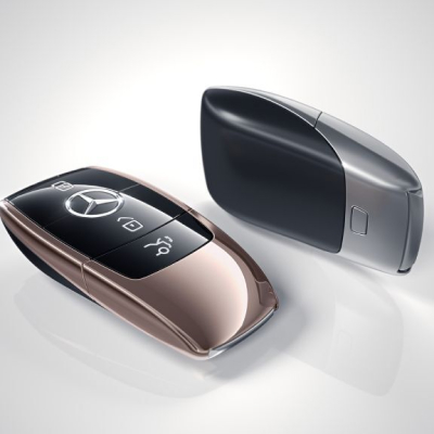Mercedes EQB 350 4MATIC keys with advanced features